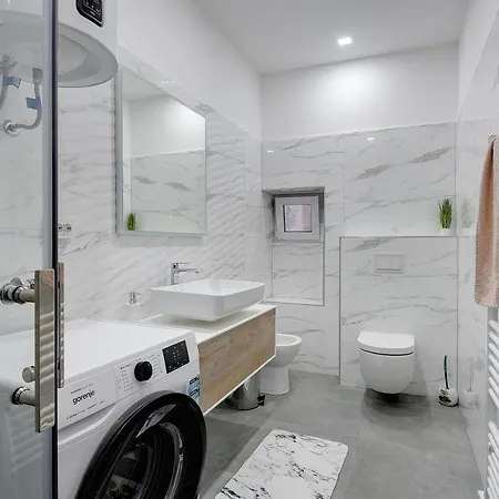 Rauch Apartment *